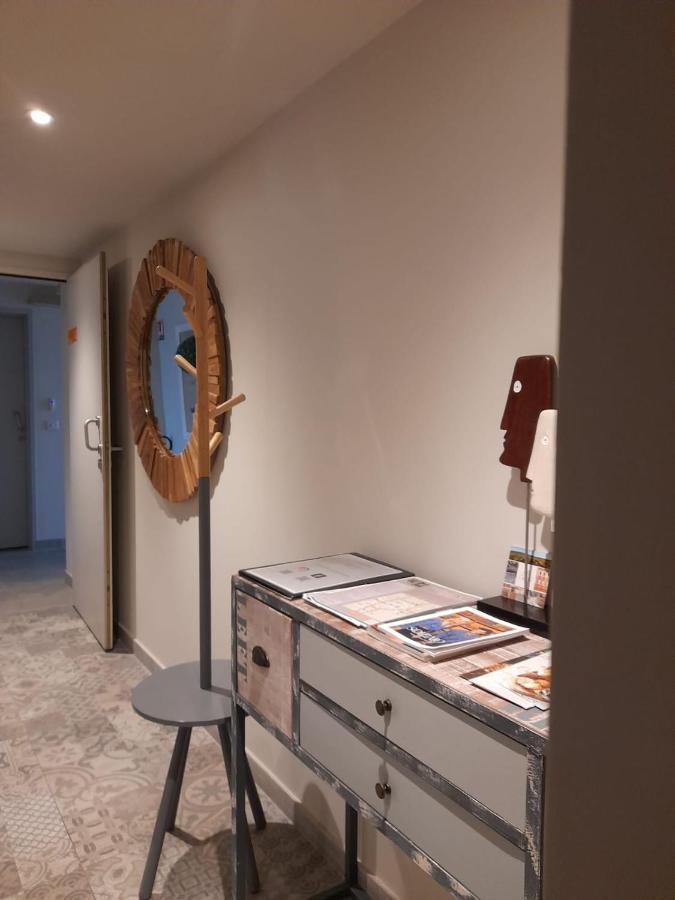 Apparts Et Lofts Bistrot Des Alpilles Сен-Ремі-де-Прованс Екстер'єр фото