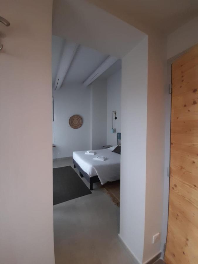 Apparts Et Lofts Bistrot Des Alpilles Сен-Ремі-де-Прованс Екстер'єр фото